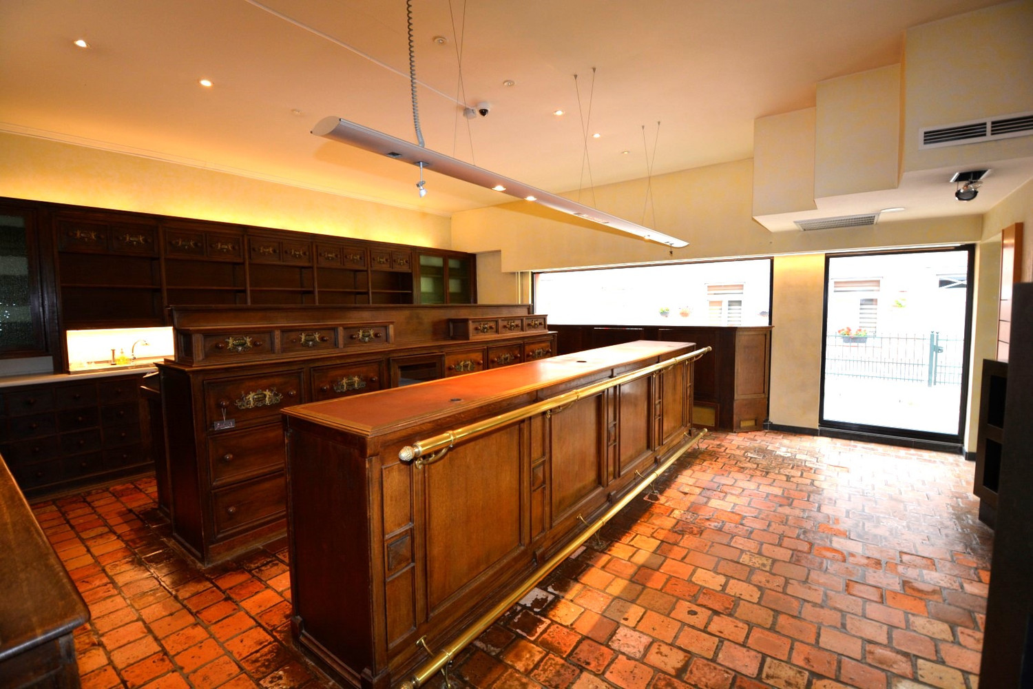 HANDELSGELIJKVLOERS TE CENTRUM OELEGEM! - foto 3