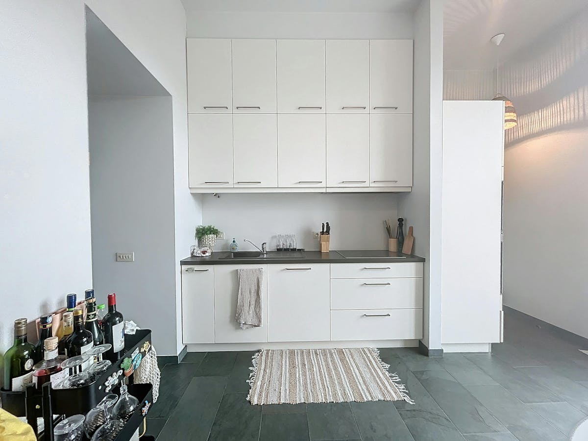 Modern 1-slaapkamerappartement in het centrum van Kortrijk - foto 5