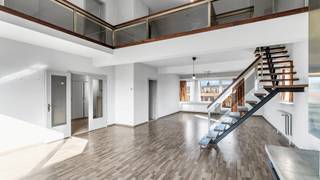 Immo3000 biedt dit unieke duplex penthouse te koop aan op een toplocatie in Korbeek-Lo.Met een uitzonderlijke bewoonbare oppervlakte van maar liefst...