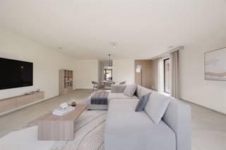 De verkoop van deze nieuwbouwwoning gebeurt onder registratierechten, wat financieel voordeliger is dan een verkoop onder btw. Ruimte en...