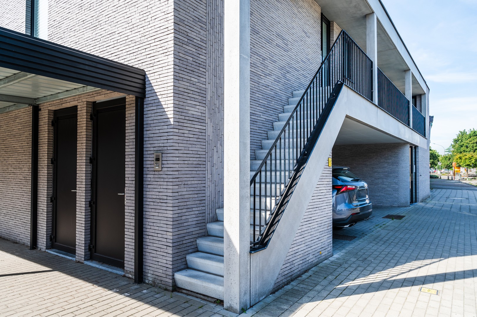 Duplex appartement met autostaanplaats te Zwijndrecht - photo 2