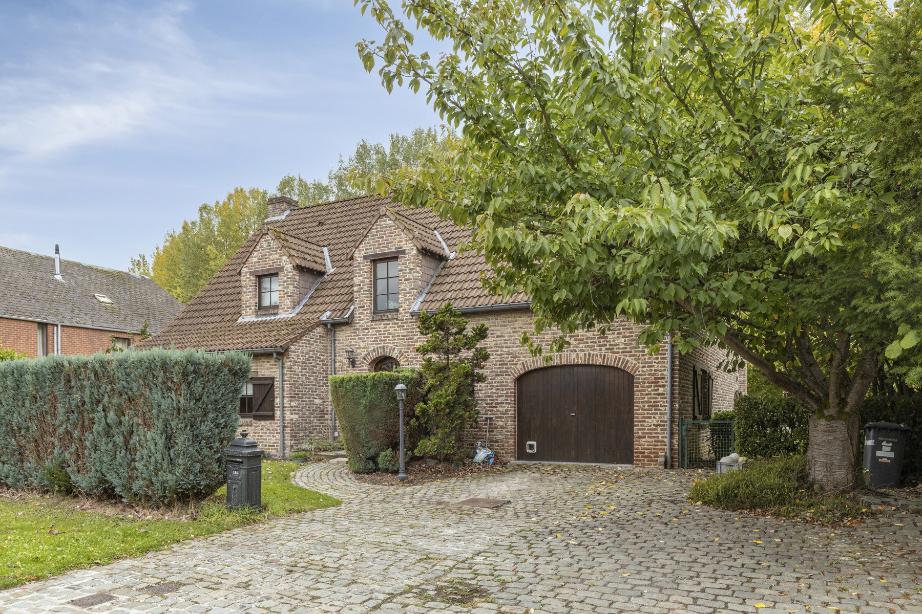 Charmante villa op 12 are met uitzicht op de bossen - foto 4