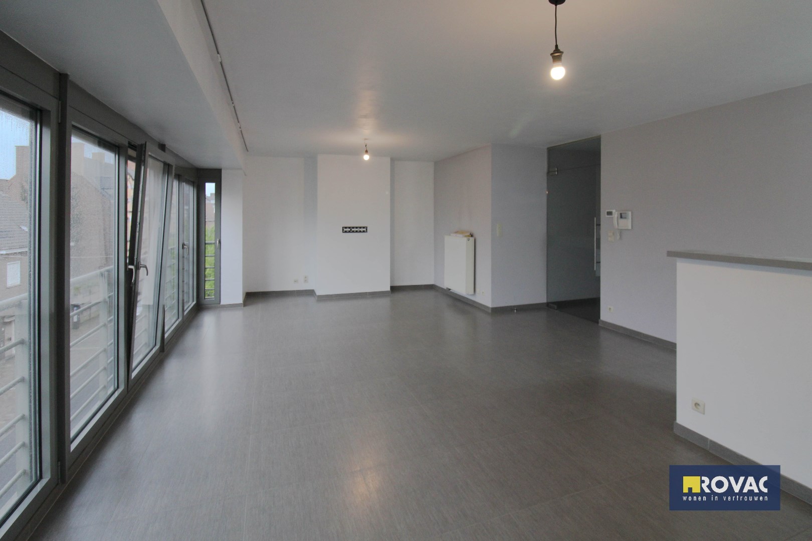 Energiezuinig appartement op absolute toplocatie in centrum Roeselare! - foto 4