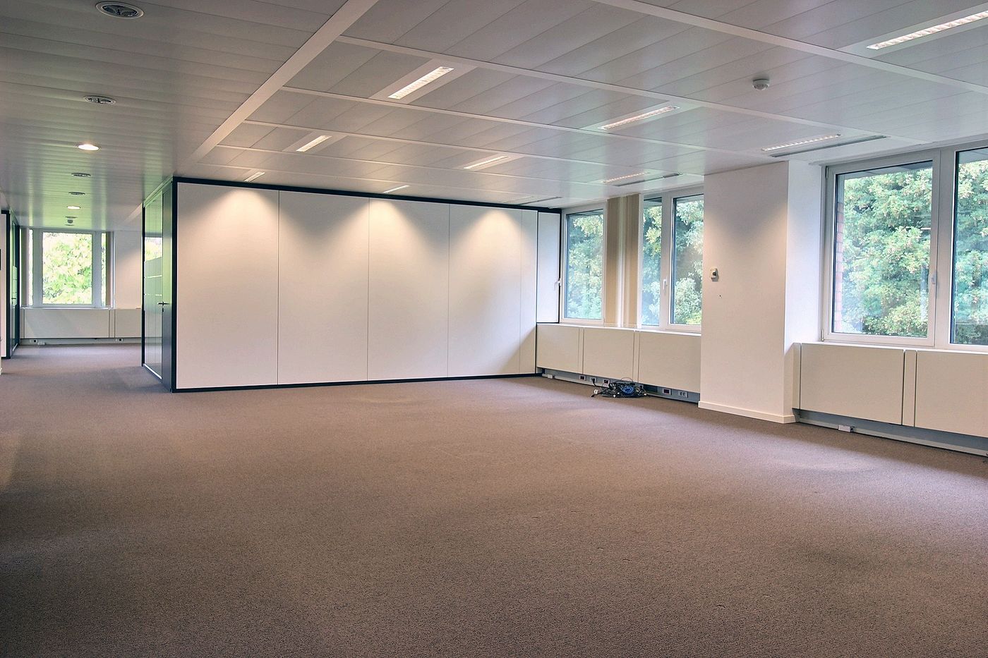 1.598 m² kantoren nabij R0 - foto 2