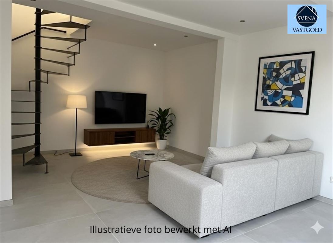 ZEER RUIME WONING MET 4 SLAAPKAMERS EN 2 GARAGES - foto 3