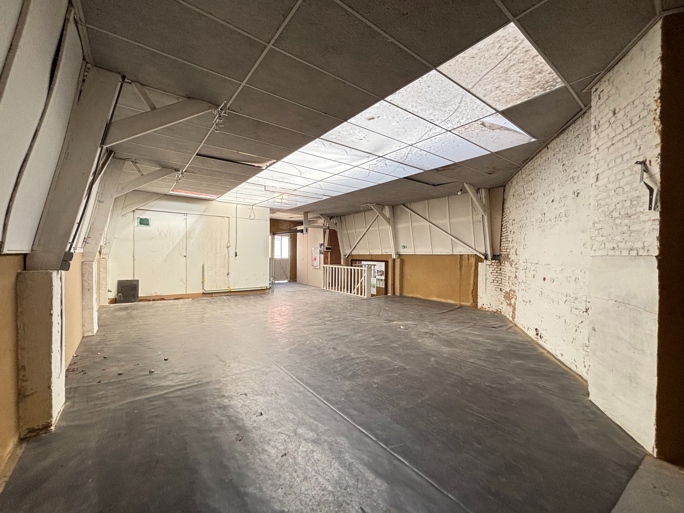 Magazijn met 2 verdiepingen op toplocatie in Zwijndrecht - foto 4