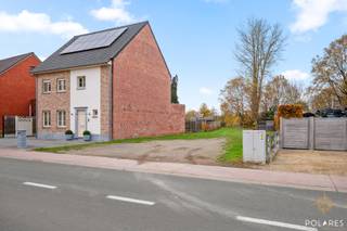 Op een rustige locatie langs de Schoterweg in Tessenderlo bevindt zich deze bouwgrond voor halfopen bebouwing, ideaal voor wie op zoek is naar...