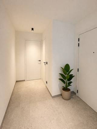 Energiezuinig nieuwbouw-appartement (1e verdiep) gelegen te Wakken vlakbij diverse winkels (slager, bakker, …), openbaar vervoer, centrum Wakken...