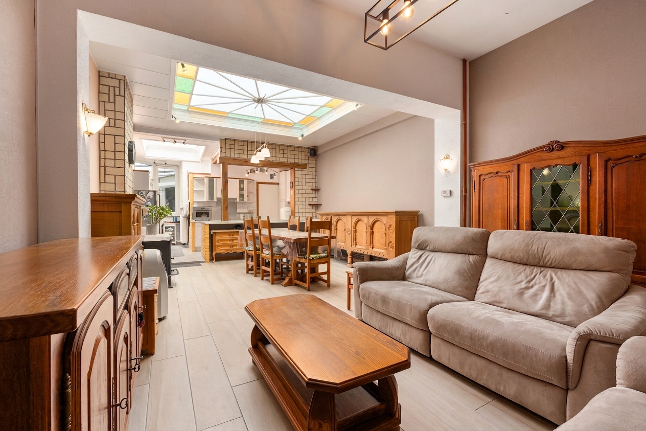 Ruime woning met 5 slaapkamers, polyvalente ruimte en tuin - foto 5