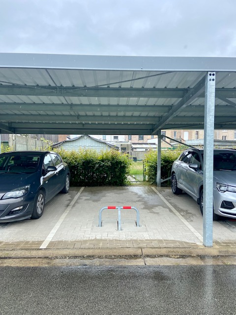 Te huur staanplaats (carport) gelegen te Kluisbergen (Ruien) - foto 1