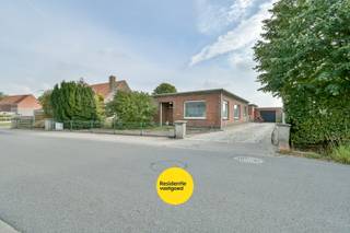 Bergenstraat 59 is een gelijkvloerse woning met een gunstige ligging vlak bij het centrum van Ruddervoorde, omgeven door rust en groen. Dankzij...