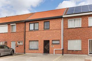 CENTRAAL GELEGEN WONING MET 3 SLAAPKAMERS OP EEN PERCEEL VAN 2A 54 CA TE HASSELT (BANNEUXWIJK)Op zoek naar een gezellige woning op een toplocatie?...