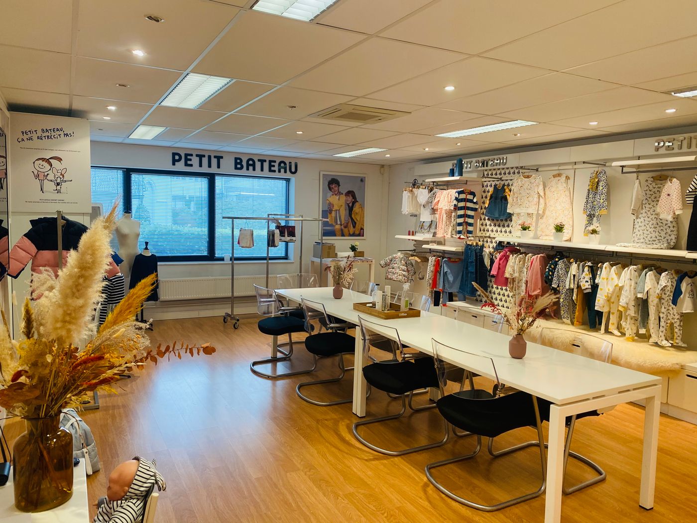 Bureaux de 300 m² à louer à coté du noeud A12/R0 - photo 3