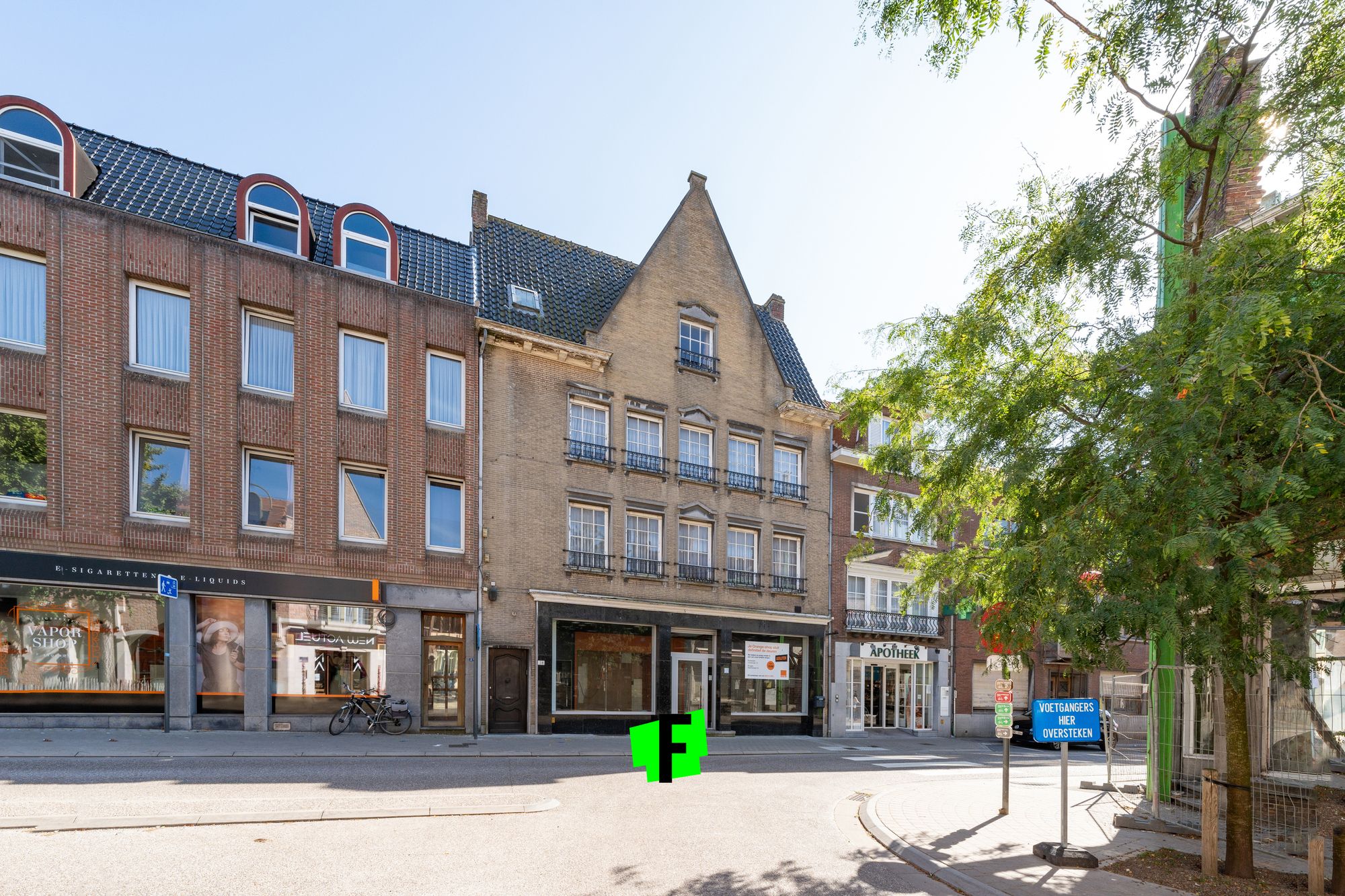 Karaktervolle Handelswoning op Toplocatie in het Centrum van Torhout! - foto 1