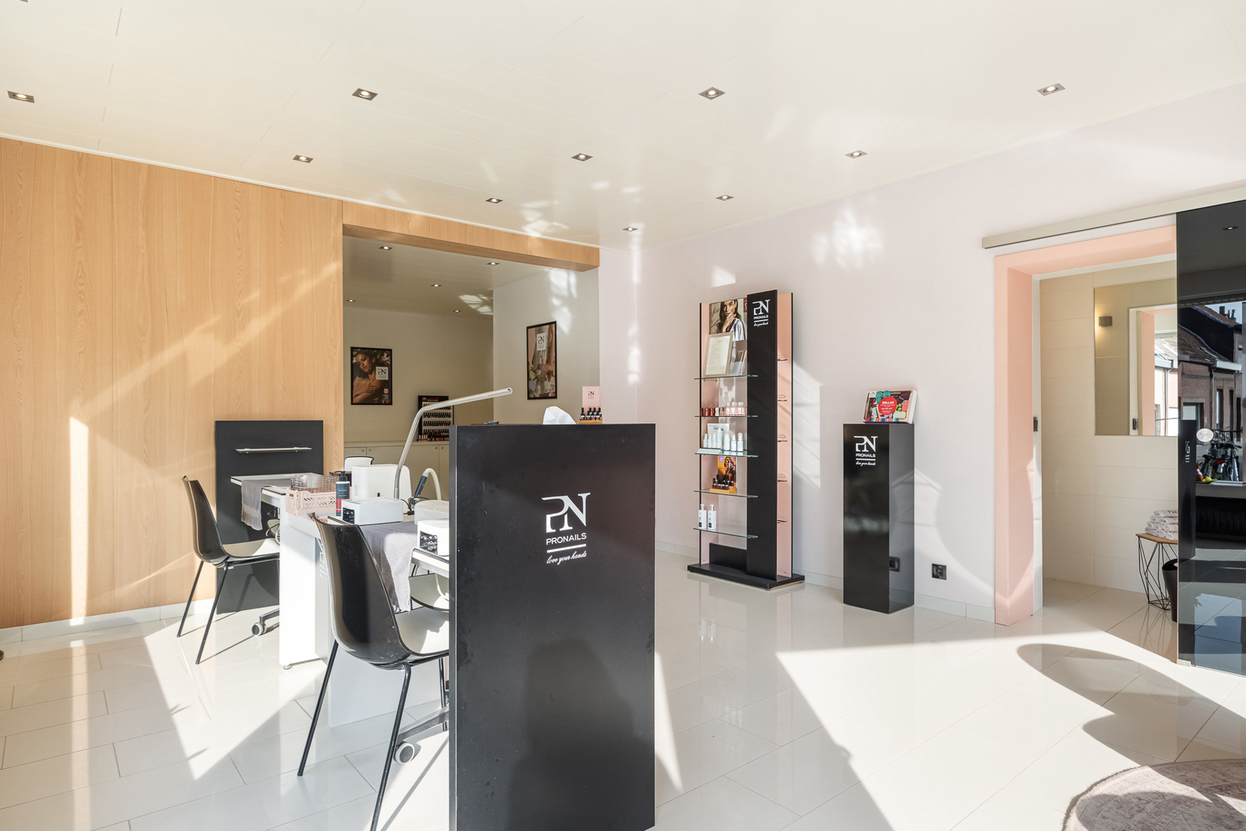 Gerenoveerd hoekpand met etalage en potentieel - foto 4