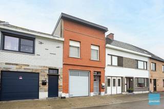 TE KOOP IN AALSTCharmant rijhuis op toplocatie net buiten het centrum van AalstOp zoek naar een instapklare woning op een uitstekende ligging? Dit...