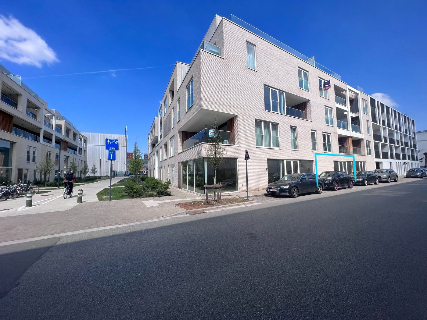 129 m² nieuwbouw kantoren/handelsruimte vlakbij de R4 te Gent - photo 4