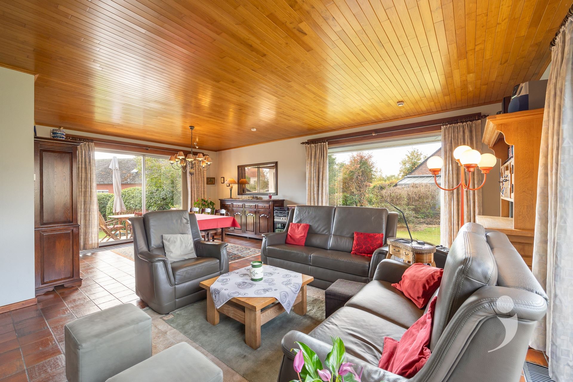 Ruime bungalow op een mooi perceel! - foto 5