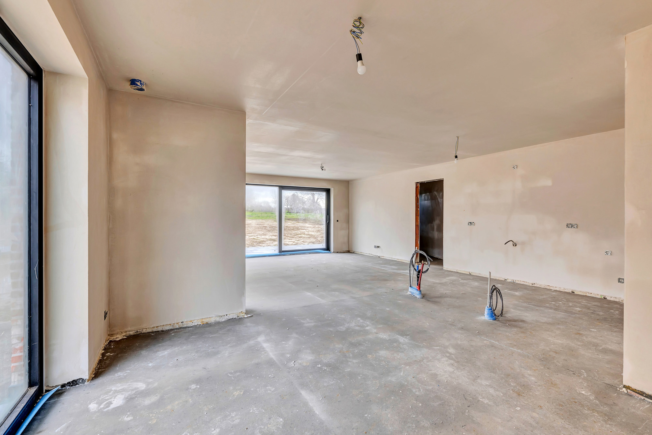 Halfopen nieuwbouwwoning op een prachtig perceel - foto 2