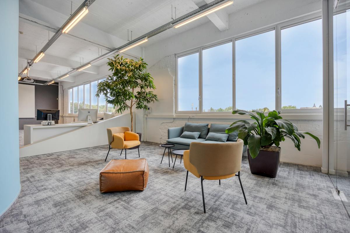 Instapklaar kantoor (458m²) met 10 staanplaatsen te Vilvoorde - foto 5