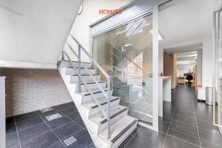 Op een strategische locatie in het hart van Heverlee staat dit architecturale gebouw (2010) met een hedendaagse uitstraling. Het pand omvat...