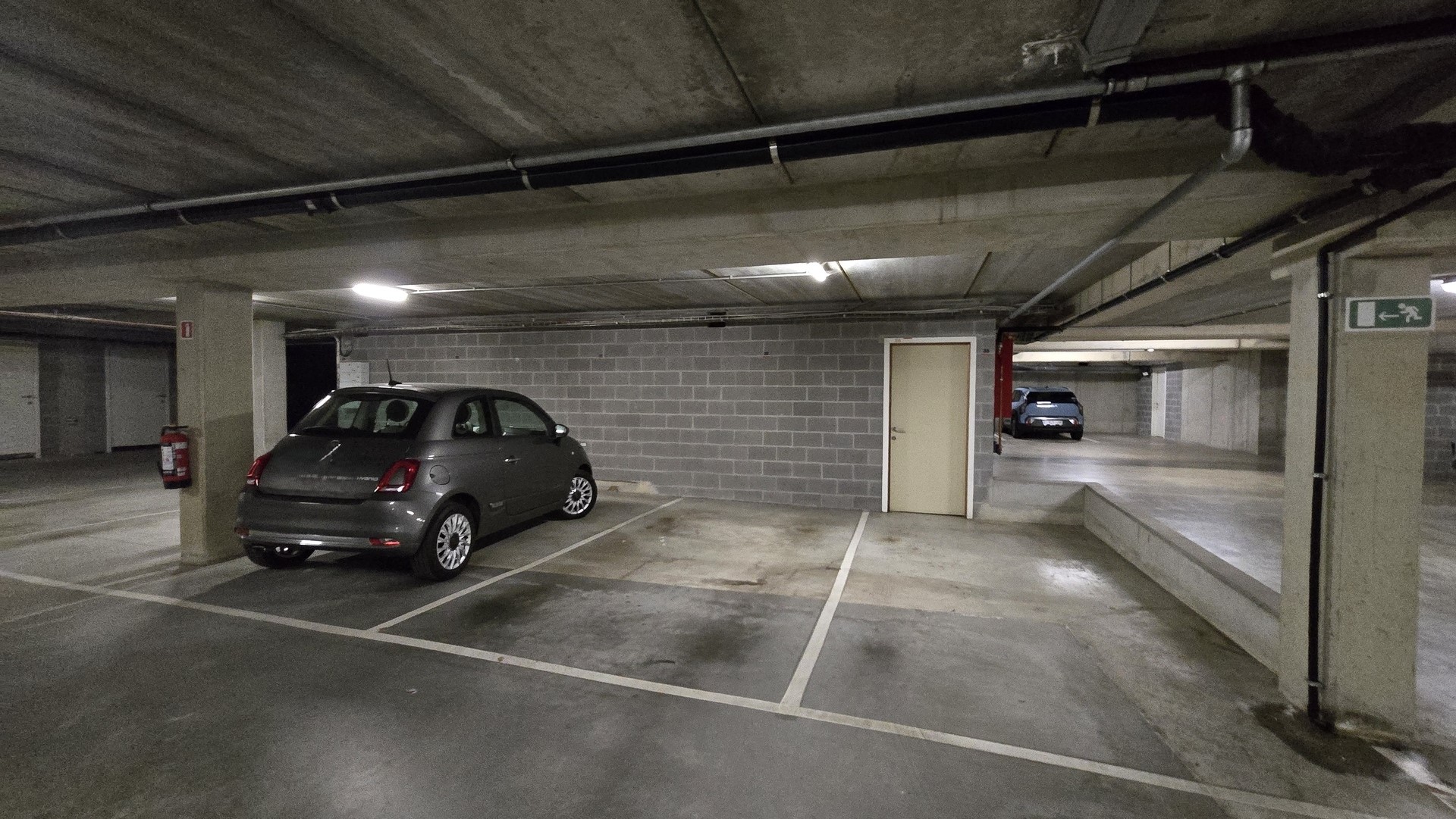 Parking - Binnenstaanplaats - photo 1