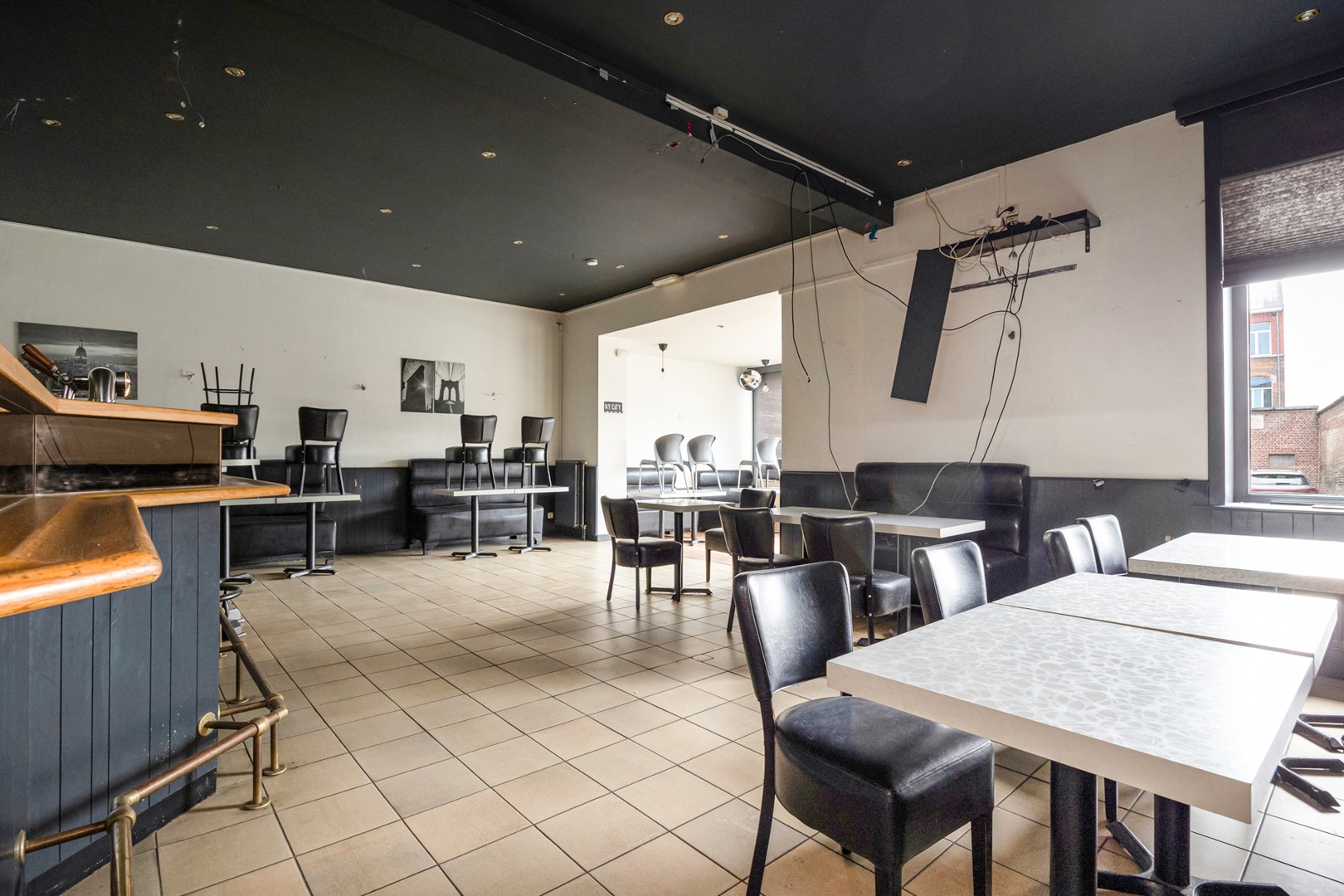 Handelsruimte met bovenliggend appartement - foto 3