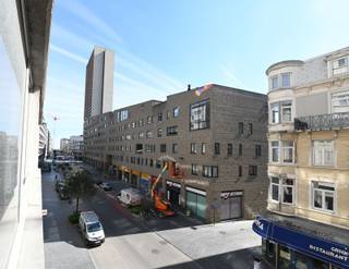 - Lichtrijk appartement- 2 ruime slaapkamers- Pal aan het strand & CasinoVerzorgd zuidgericht appartement op de 2de verdieping in residentie...