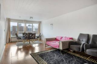 Dit instapklare 2 slaapkamer-appartement bevindt zich in het centrum van Turnhout, te Molenbergstraat. Winkels, scholen, openbaar vervoer alsook...