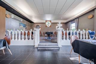 À VENDRE – IMMEUBLE COMMERCIAL IDÉALEMENT SITUÉ À EMINESUne opportunité unique le long de l’axe principal d’Emines : un immeuble aujourd’hui exploité...