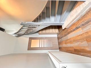 Deze instapklare woning biedt je alle comfort in een groene omgeving.Indeling:Via de inkomhal kom je in de gezellige woonkamer. De moderne keuken is...