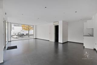 Deze exclusieve eigendom wordt u te koop aangeboden door Access Estate. Maak jouw afspraak via sms of WhatsApp door te sturen naar via 0475 92 30...