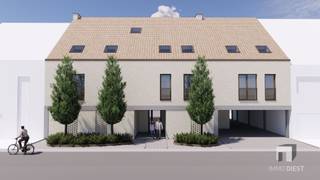<p><span>T’LO is een eigentijds woonproject in Tessenderlo-Ham, ontworpen als een compacte, hoogwaardige residentiële ontwikkeling die comfort en functionaliteit centraal stelt. Het project bestaat uit 6 weldoordachte, moderne appartementen. </span></p><p><span> </span></p><p><span>0.1 - Gelijkvloers appartement - 82,57m2 - 2 slaapkamers - Leefruimte met open keuken en aansluitend een terras.</span></p><p><span> </span></p><p><span>Architectuur en buitenruimte</span></p><p><span>De gevel combineert lichtkleurige baksteen en een overzichtelijke, evenwichtige vormgeving. Het dak met dakvensters geeft de leefruimte extra daglicht en draagt bij aan een frisse, luchtige uitstraling. Vooraan een groene enclave met twee aandachtige bomen en onderhoudsvriendelijk plantwerk, terwijl de oprit en privéparkeerplaatsen zorgen voor gemak en rust in de dagelijkse gang van zaken. </span></p><p><span> </span></p><p><span>Locatie en leefomgeving</span></p><p><span>Gevestigd in Hulst (Tessenderlo-Ham), geniet de woning van een rustige, residentiële omgeving met gemakkelijke toegang tot lokale voorzieningen zoals winkels, scholen en openbaar vervoer. De centrale ligging biedt een aangename balans tussen groen en bereikbaarheid, ideaal voor gezinnen en professionals die op zoek zijn naar kwaliteit in een rustige setting.</span></p><p><span> </span></p><p><span>Status en oplevering</span></p><p><span>T’LO - werken zijn reeds gestart! De vooropgestelde opleveringsdatum is eind 2026; geïnteresseerden worden uitgenodigd om contact op te nemen voor de laatste stand van zaken en beschikbare opties. Dit project combineert comfort, moderniteit en een doordacht ontwerp in een aantrekkelijke, kleinschalige setting.</span></p><p><span> </span></p><p><span>Waarom kiezen voor dit project</span></p><p><span>- Unieke, compacte woning met hoogwaardige afwerking en doordachte indeling;</span></p><p><span>- Leuke terrassen en privateparking op eigen terrein</span></p><p><span>- Moderne keuken met eiland en geïntegreerde apparatuur</span></p><p><span>- Warme, tijdloze afwerking met natuurlijke materialen</span></p><p><span>- Rustige maar toch goed verbonden locatie in Tessenderlo-Ham</span></p><p><span> </span></p><p><span>Neem contact op voor een project presentatie, aanvullende details en om de mogelijkheden van deze bijzondere woning zelf te beleven.</span></p><p><span> </span></p><p><span>Jouw visie </span></p><p><span>Onze Expertise</span></p><p><span>Jeroen helpt je graag verder</span></p><p><span>Bel 0478/766.000</span></p>