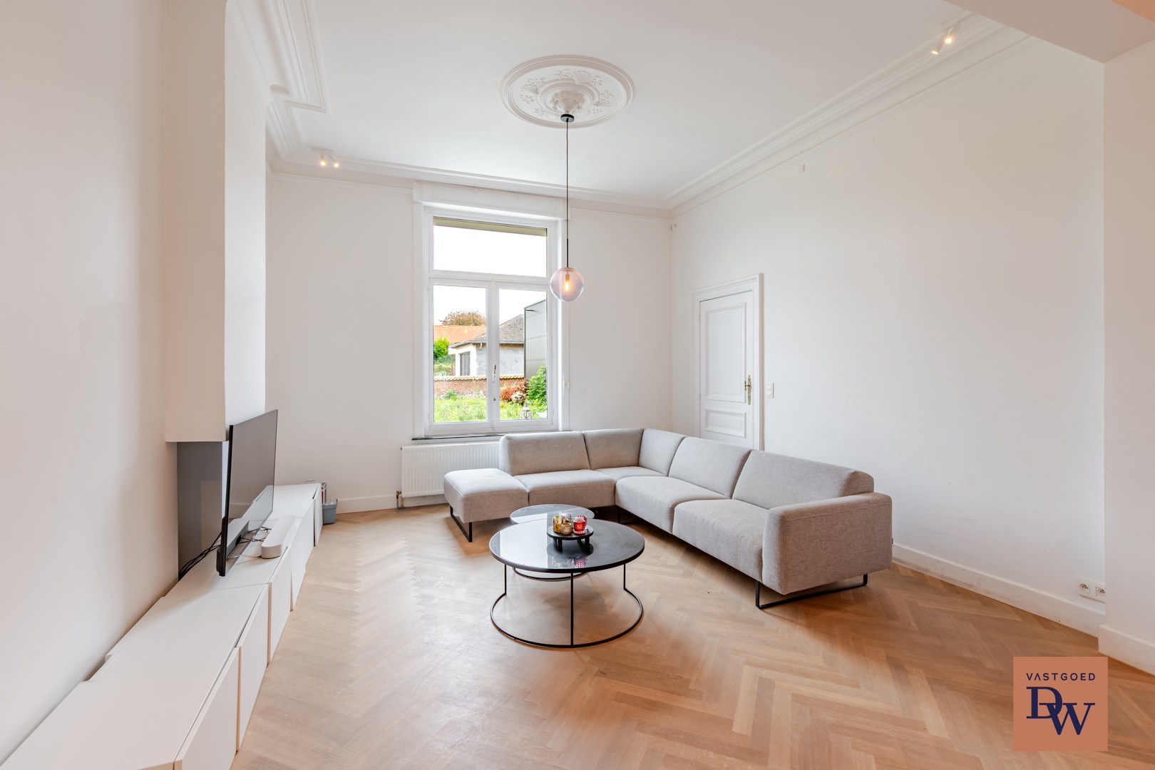 Exclusieve voormalige dokterswoning met polyvalent bijgebouw te Appelterre - photo 5