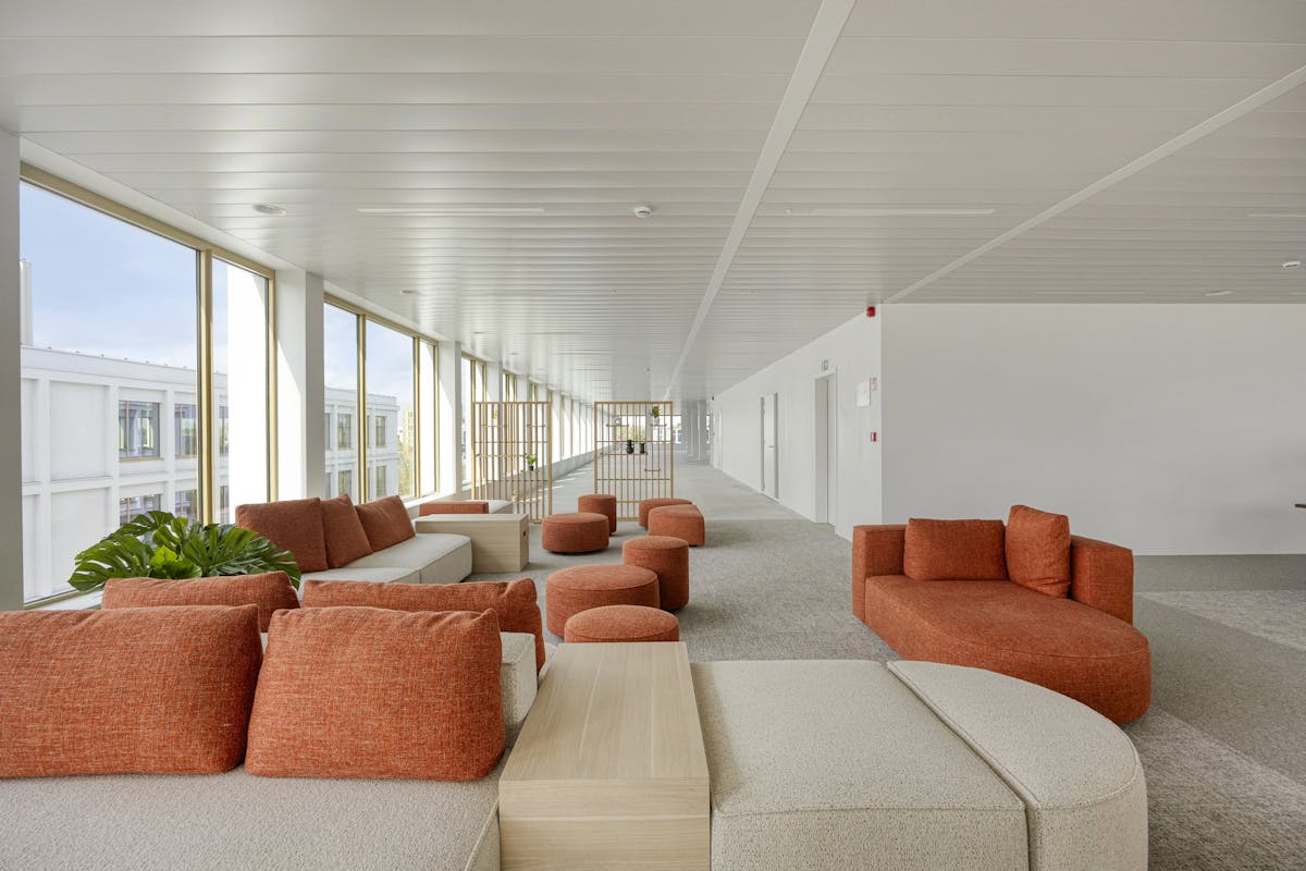 Newly built offices (from approx. 600 m²) for sale in Ghent - photo 4