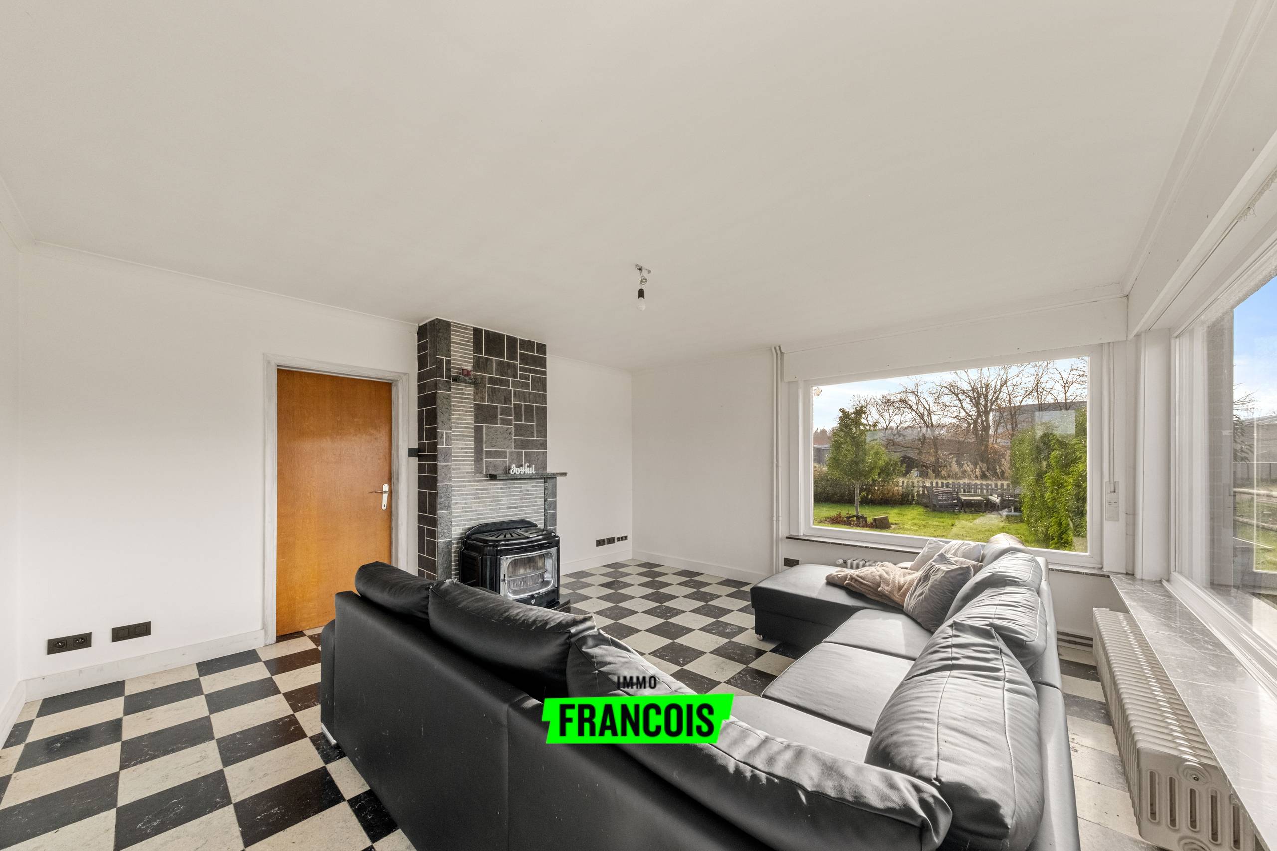 Vrijstaande woning met groot perceel, bijgebouwen en paardenpiste te koop te Ruddervoorde - foto 4