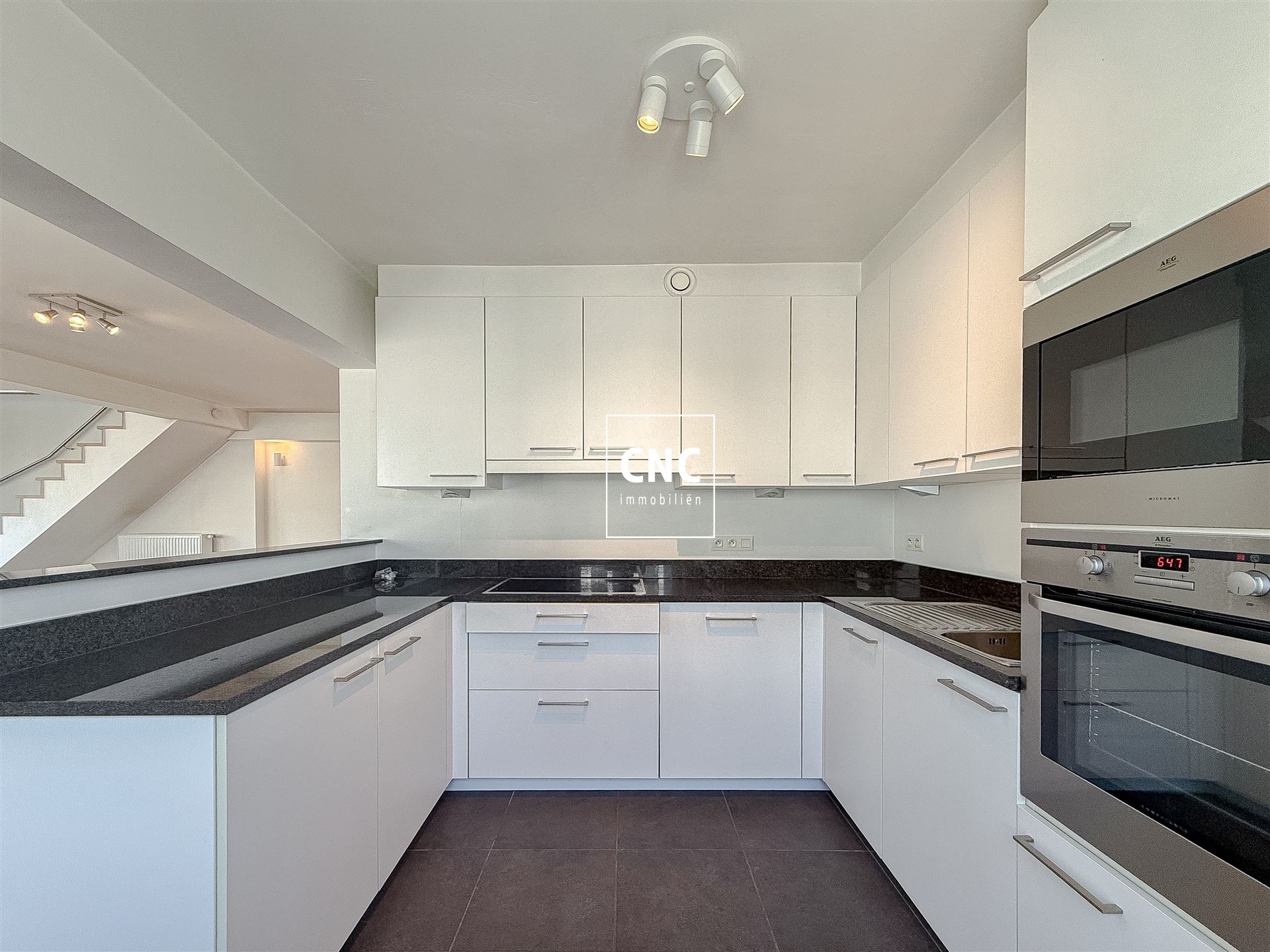 Ongemeubeld duplex met 2 slaapkamers in centrum Knokke-Heist - foto 4