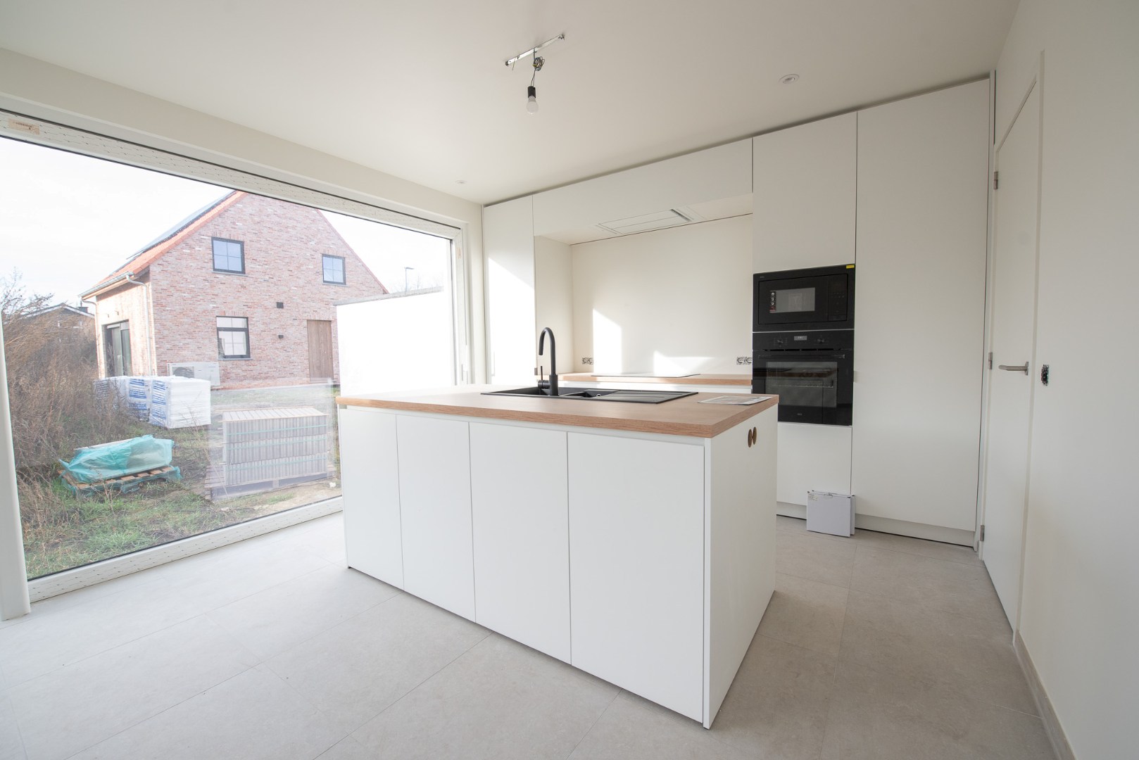 Moderne HOB nieuwbouwwoning met 3 slaapkamers te huur - foto 5