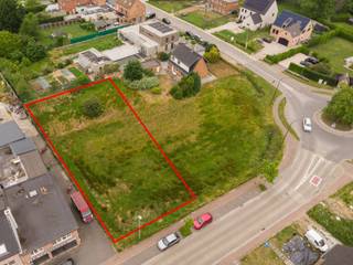 TECHNISCHE FICHE (Lot 2a + Lot 2b)Grondoppervlakte: 1301m²Perceelbreedte: 22,50 mOriëntatie: WestenGeen bouwverplichting!HoofdgebouwMaximale...