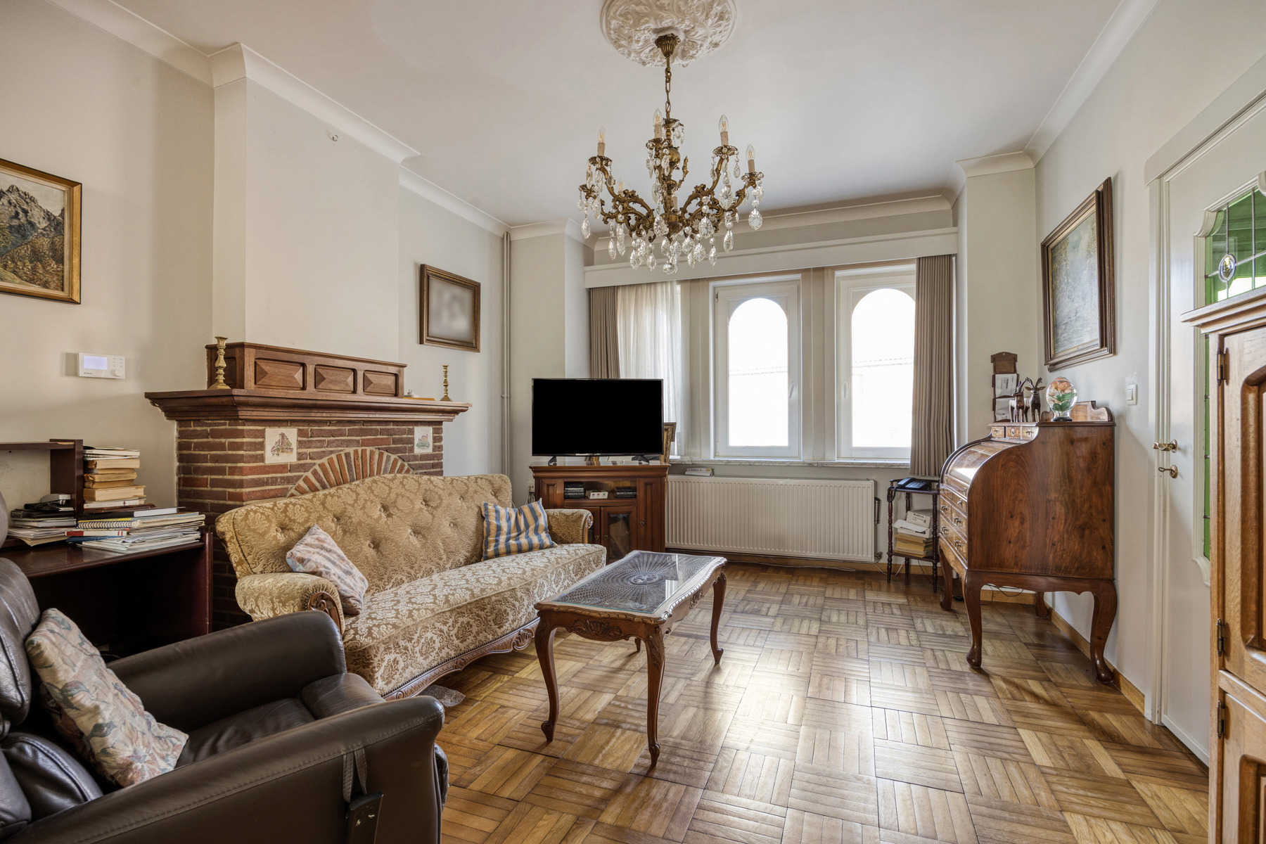 Charming family home in green surroundings - photo 3