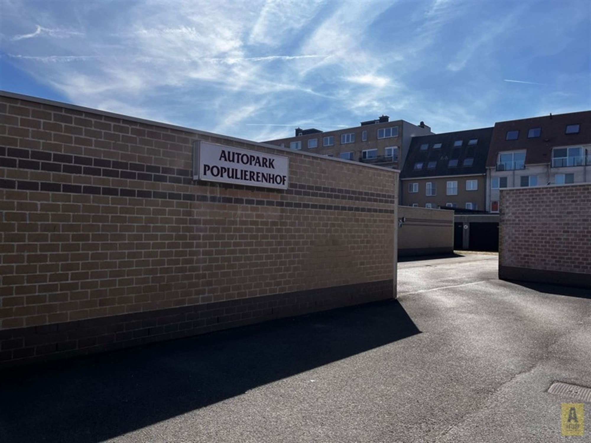 Gelijkvloerse garagebox in centrum Bredene-Duinen! - foto 3