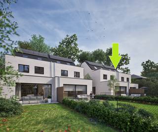 <strong><u>Woning 9: </u></strong><br />4 slpk. + bureel + 2 badk.<br />Grondopp. 337m²<br />Bew. opp. 230m² + terras 19m² + 142m² tuin.<br /><br />Prijs: € 745.000 excl. aankoopkosten<br /><br />Omschrijving van het woonproject:<br /><br /><strong>We gaan van start met 12 <u>energie neutrale nieuwbouwwoningen</u> van 's Graevenhof!<br />Start van de afbraakwerken einde maart begin april 2026.</strong><br />Prijzen vanaf € 605.000,- excl aankoopkosten.<br />Prijzen inclusief 1 autostaanplaats, ruime afwerkingsbudgetten, klantenbegeleiding, vaste trap naar de zolder.<br />E-PEIL < 10  -   4 tot 6 slaapkamers  -  2 badkamers <br /><br />'s Graevenhof is een exclusief project van <strong><u>twaalf nieuwbouwwoningen</u></strong>, gesitueerd in het groene ’s-Gravenwezel, de parel van de Voorkempen. De woningen zijn opgebouwd uit duurzame materialen en uitgerust met een verscheidenheid aan moderne, ecologische technieken, waaronder een lucht-water warmtepomp, zonnepanelen, vloerverwarming en een ventilatiesysteem.<br /><br />De architectuur is modern en stijlvol, gekenmerkt door een combinatie van een lichte gevelsteen met houten gevelbekleding en donkere, kwalitatieve aluminium ramen.<br /><br />'s Graevenhof <strong>omvat zowel woningen met platte daken als woningen met hellende daken</strong>, waarbij de laatste extra inrichtbare ruimte onder het dak bieden voor bijvoorbeeld een hobbyruimte of extra kamer. Alle woningen beschikken over een privatieve tuin die grenst aan een onderhoudsvriendelijke gemeenschappelijke binnentuin met een wadi.<br /><br />De ligging van ’s Graevenhof is ideaal: groen en rustig aan de rand van Hertenbos, nabij natuurgebieden zoals het Gravinnenbos en toch centraal.<br /><br />Wat mag u verder verwachten?<br />1ste KOPER = GRATIS AFGEWERKTE ZOLDER<br />Voor bijkomende informatie gelieve contact op te nemen met ons kantoor - info@verlat.be   www.verlat.be  - Vg-Wp-Gvv-Gvkr-Gmo-Gworg<br /> 