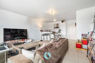 Lichtrijk appartement gelegen op de tweede verdieping van residentie 'Veenakker', gebouwd in 2004.Gelegen op een toplocatie nabij openbaar vervoer,...