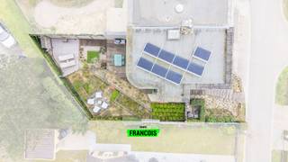 Een unieke kans om deze leuke woning te kopen op een fantastische en uiterst rustige ligging te Oostduinkerke (palend aan de WITTE BURG en de...