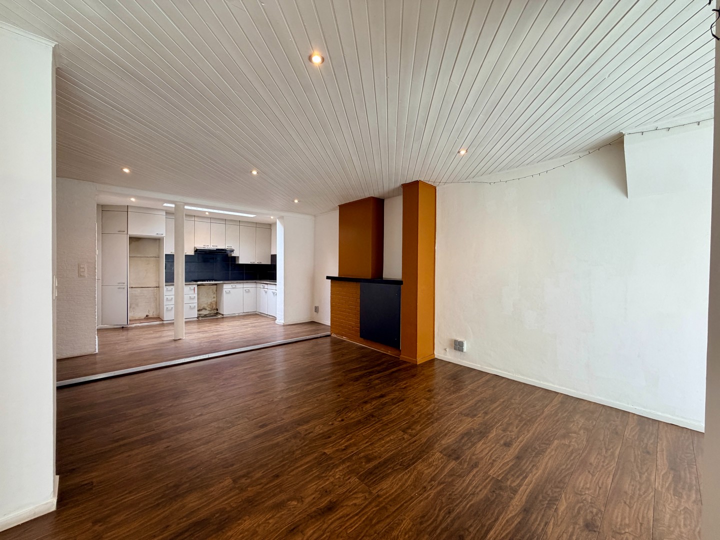 Instapklare woning in het centrum van Roeselare! - foto 3
