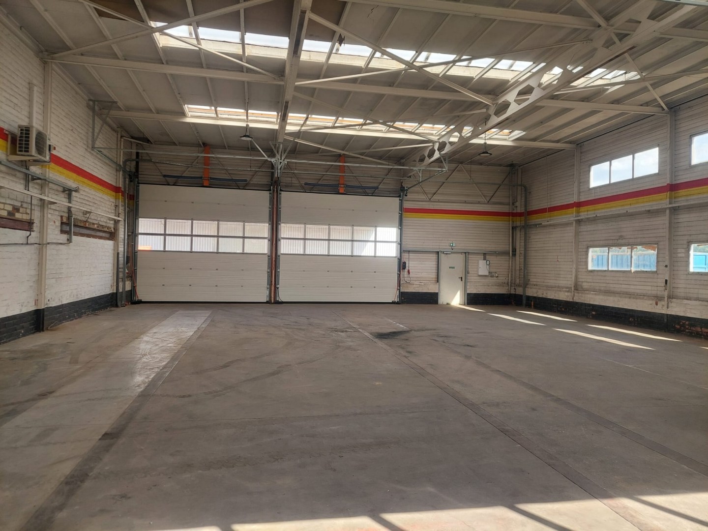 LAREGO - KMO UNIT D1 -  300m² binnen + 600m² buiten - a/d voormalige Carglass Site - foto 2