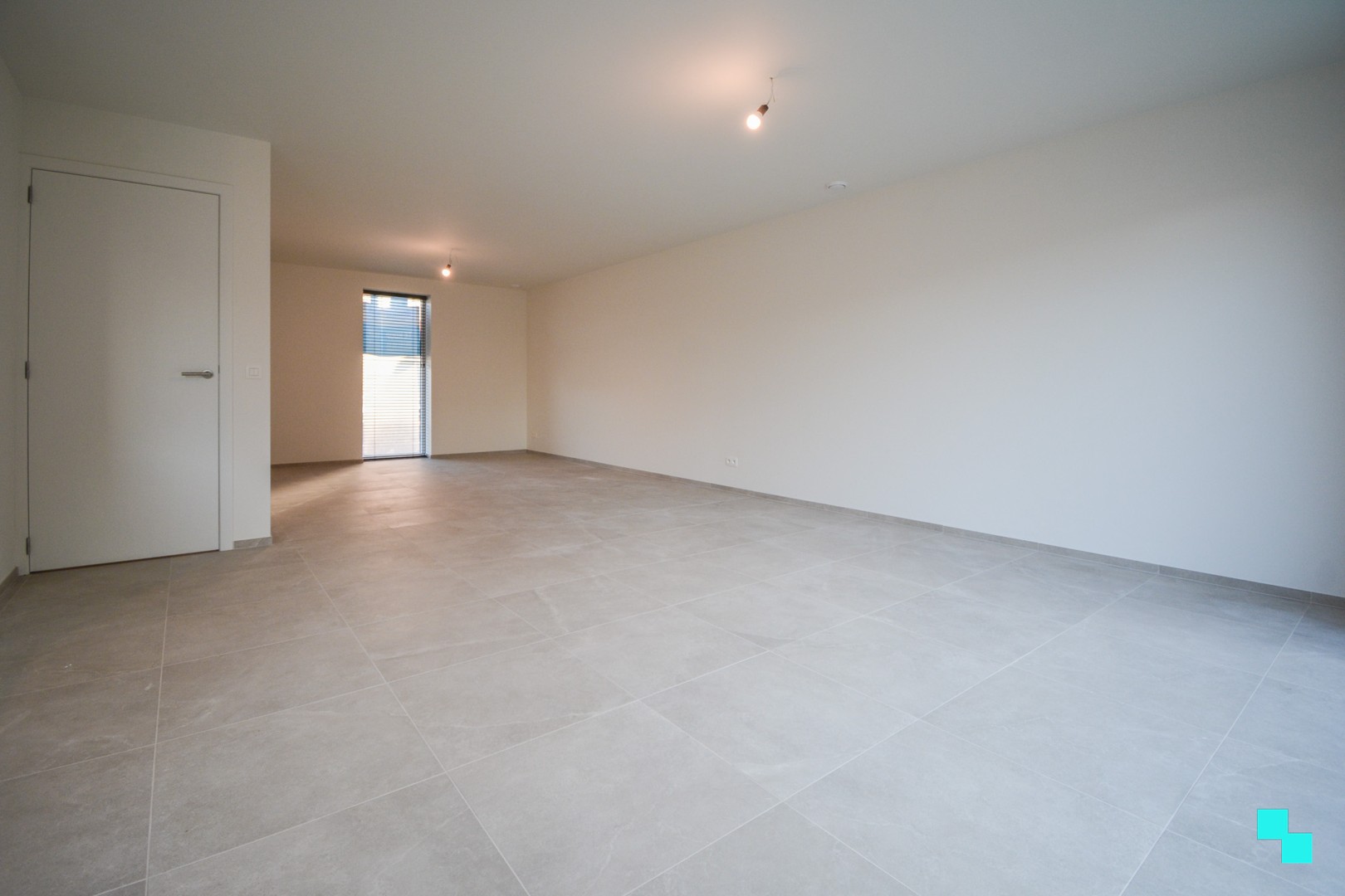 Volledig afgewerkte nieuwbouwwoning met carport te Sleihage - foto 5