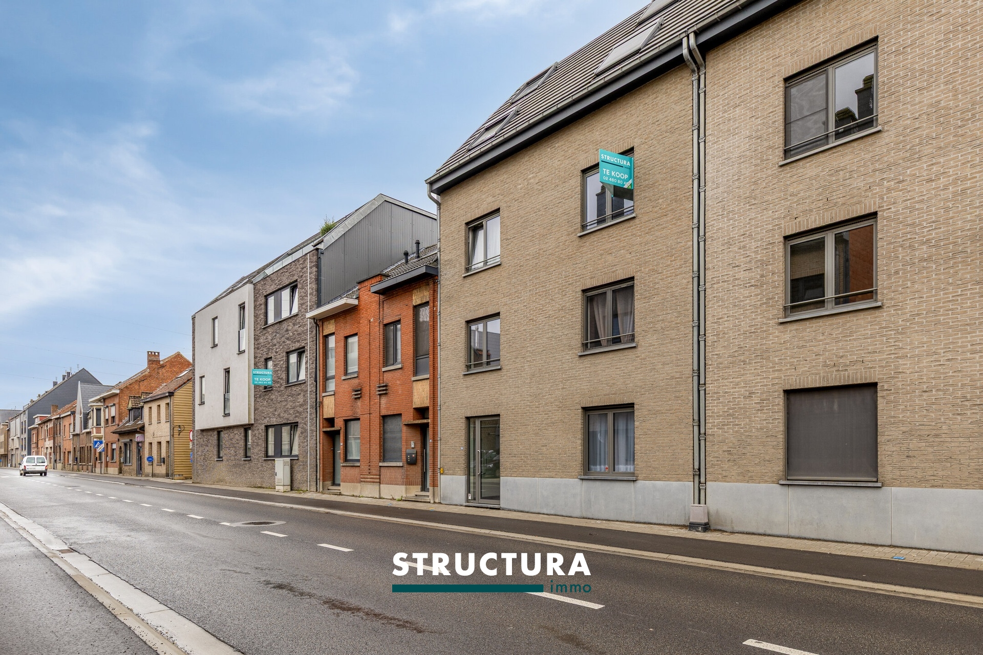 Lichtrijk duplexappartement met terras en 2 kamers - foto 1