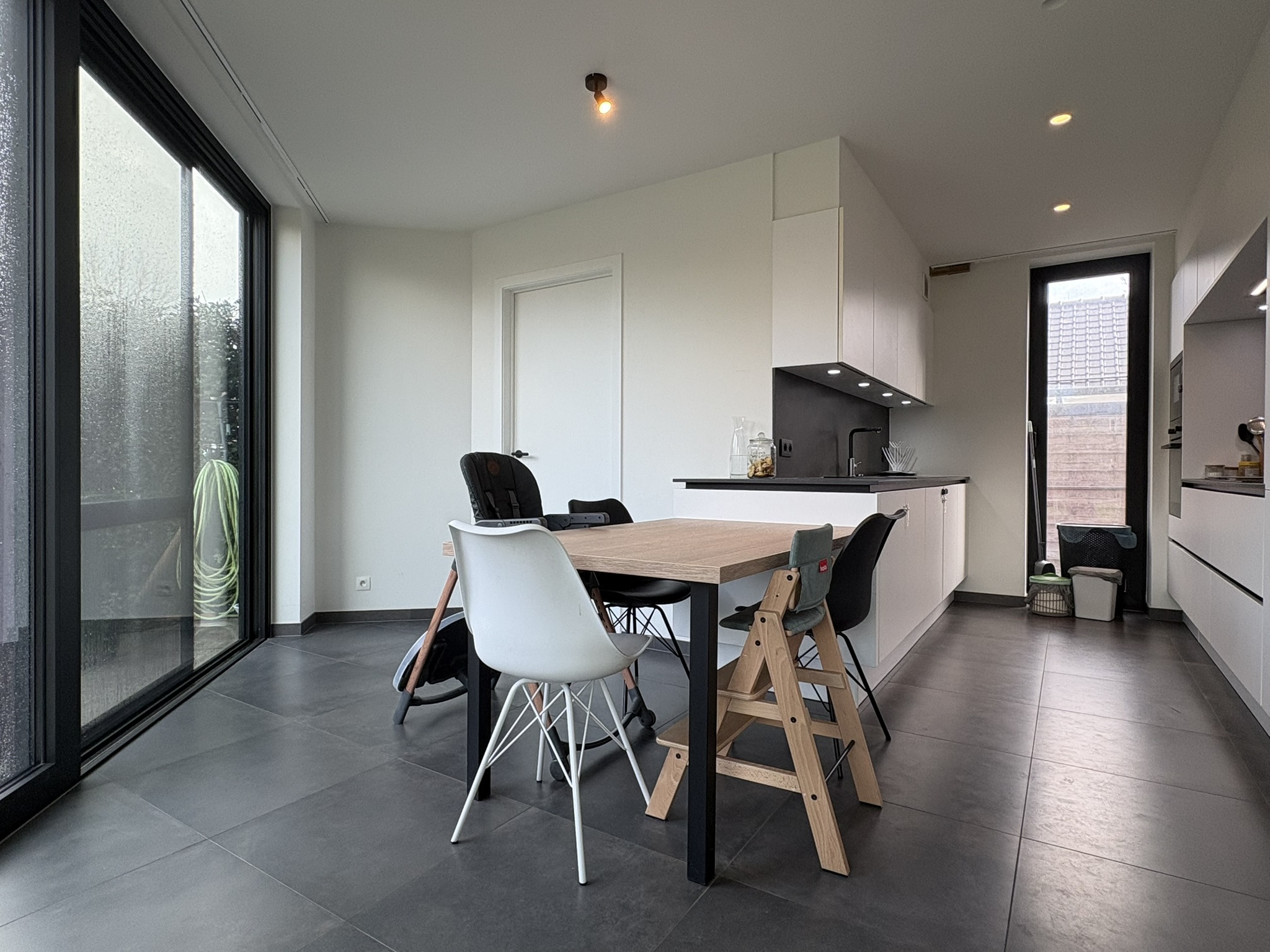 Energiezuinige woning met 3 slaapkamers en praktische tuin - foto 4