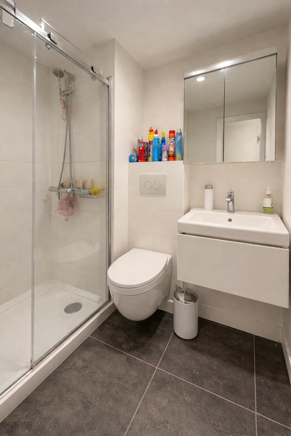 Instapklare gemeubileerde studio op toplocatie in Antwerpen. - foto 3